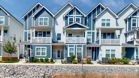 302 Williams Ave #122, Madison, TN 37115