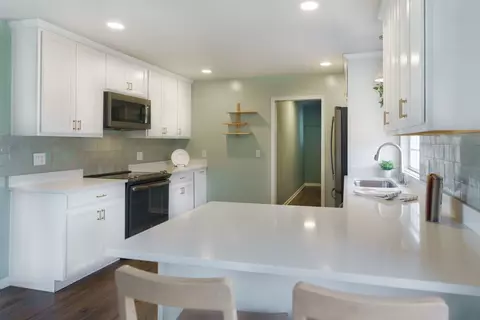 241 Donelson Hills Dr, Nashville, TN 37214