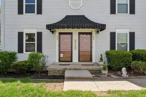 223 Edgewood Dr, Hendersonville, TN 37075