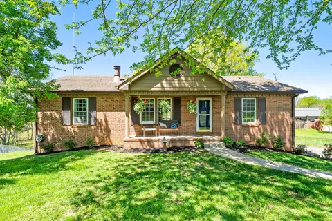 3405 Curtiswood Ln E, Springfield, TN 37172