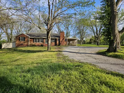 303 Moss Trl, Goodlettsville, TN 37072