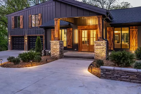 688 Douglas Ln, Gallatin, TN 37066