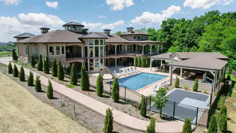 3267 Lebanon Rd, Lebanon, TN 37087