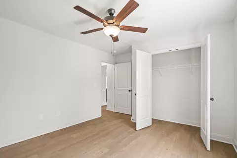 Bedroom - 120 23rd Ave E, Springfield, TN 37172 photo 6 of 6