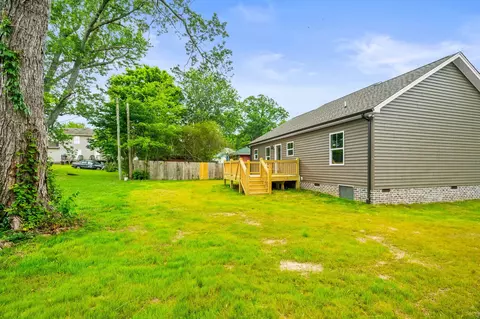 Exterior - 120 23rd Ave E, Springfield, TN 37172 photo 7 of 7