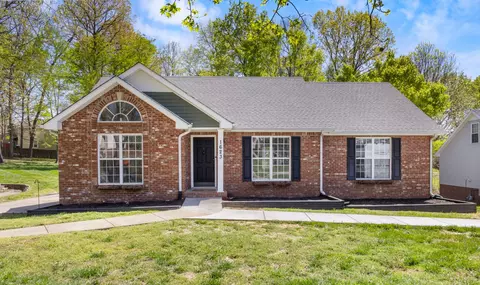 1623 Barrywood Cir E, Clarksville, TN 37042