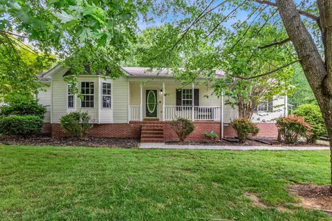 239 Oak Hills Dr, Tullahoma, TN 37388