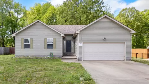 1168 Freedom Dr, Clarksville, TN 37042
