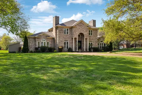 604 Adelynn Ct S, Franklin, TN 37064