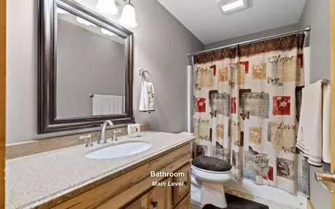 Bath - 45 Deep Woods Dr, Dunlap, TN 37327 photo 1 of 3
