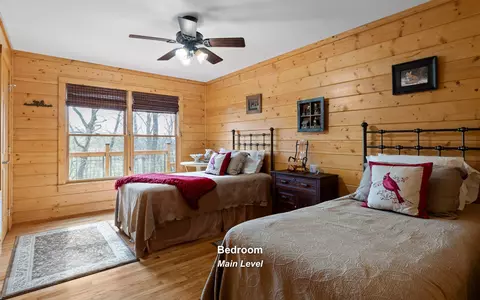 Bedroom - 45 Deep Woods Dr, Dunlap, TN 37327 photo 1 of 5
