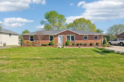 170 Wessington Pl, Hendersonville, TN 37075