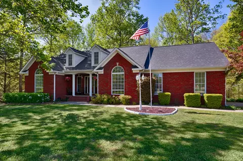 25621 Nellie Faye Cir, Ardmore, AL 35739
