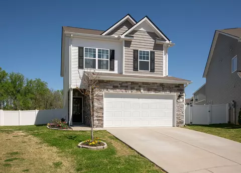 346 Geneva Ln, Columbia, TN 38401