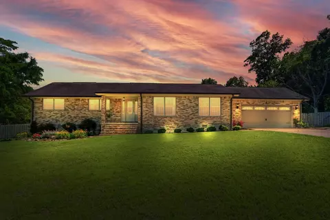 301 Payton Trl, Fayetteville, TN 37334