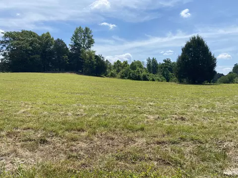 21 Summer Breeze Dr, Smithville, TN 37166