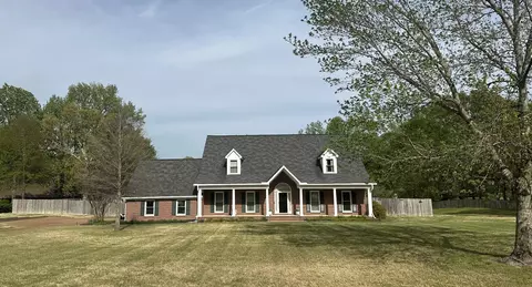 4638 Whiteoaks Ln, Arlington, TN 38002