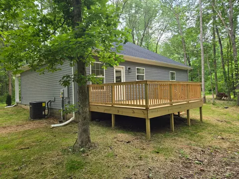 Exterior - 841 Lucas Rd, Dickson, TN 37055 photo 4 of 5