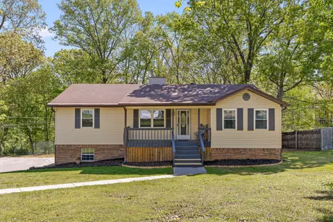 1425 Marrick Dr, Soddy Daisy, TN 37379