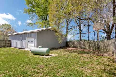 Exterior - 2643 Monroe Floyd Rd, Decherd, TN 37324 photo 11 of 14