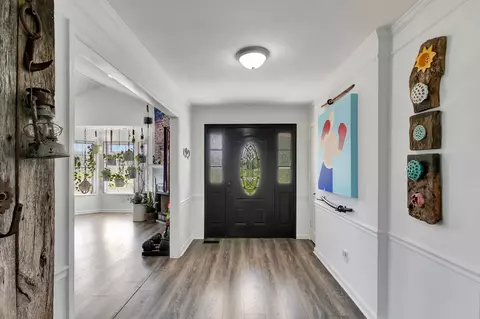 Entry Way - 2643 Monroe Floyd Rd, Decherd, TN 37324 photo 1 of 3