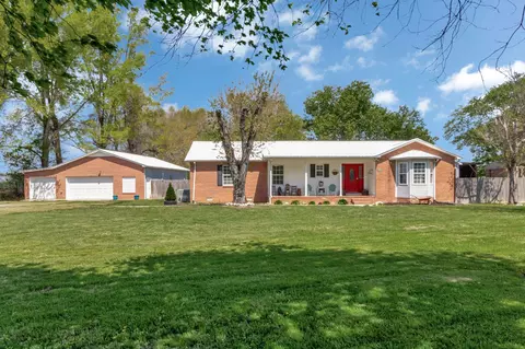 2643 Monroe Floyd Rd, Decherd, TN 37324