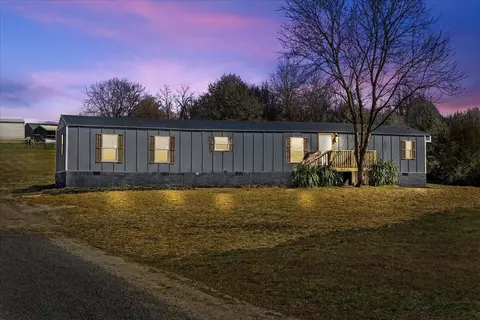 783 Brackett Rd, Resaca, GA 30735