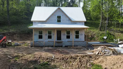 2027 Old Lake Rd, Lewisburg, TN 37091