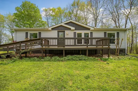 371 Harris Ln, Cookeville, TN 38501