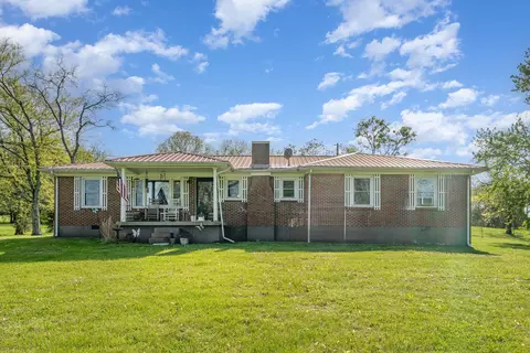 10535 Highway 231 N, Bethpage, TN 37022