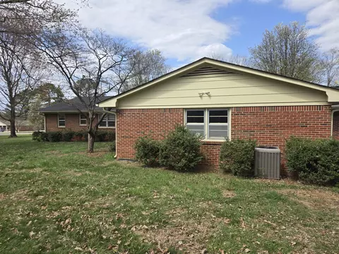 203 Mary Sharp Dr, Decherd, TN 37324 photo 4