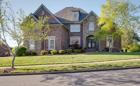1542 Hunt Club Blvd, Gallatin, TN 37066