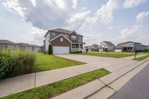 4302 Fieldcrest Dr, Murfreesboro, TN 37128 photo 2