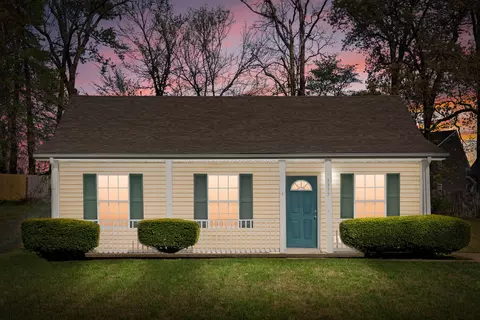 3377 Summerfield Dr, Clarksville, TN 37042