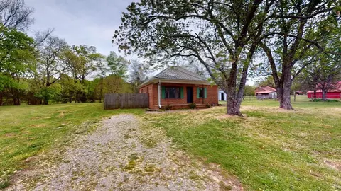 947 Snell Rd, Lewisburg, TN 37091