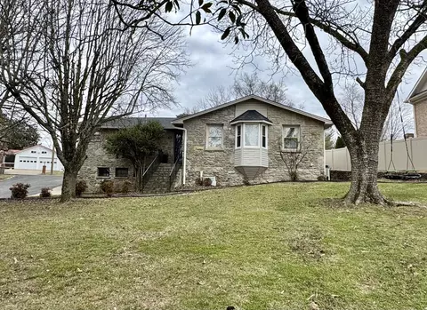 711 5th Ave, Fayetteville, TN 37334