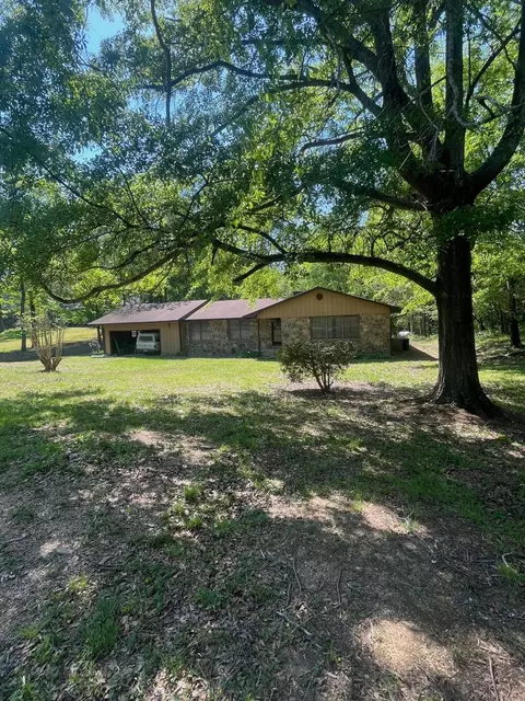 1080 Winnwood Dr, Dalton, GA 30721
