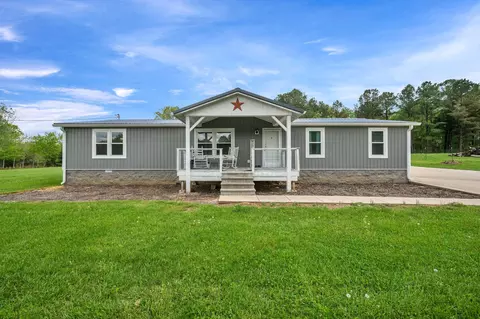 1049 Caps Rdg, Dickson, TN 37055