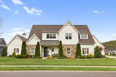 6800 Chatterton Dr, College Grove, TN 37046
