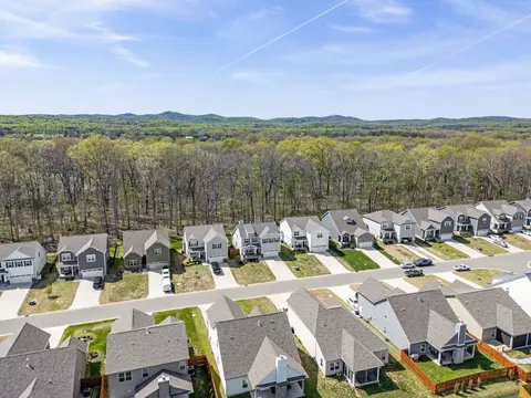 View/Area - 1470 Cotillion Dr, Murfreesboro, TN 37128 photo 6 of 13