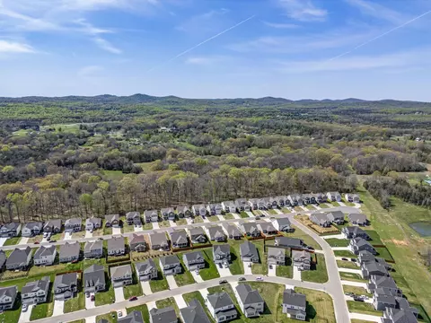 View/Area - 1470 Cotillion Dr, Murfreesboro, TN 37128 photo 4 of 13