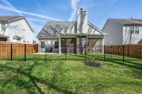 Exterior - 1470 Cotillion Dr, Murfreesboro, TN 37128 photo 6 of 13