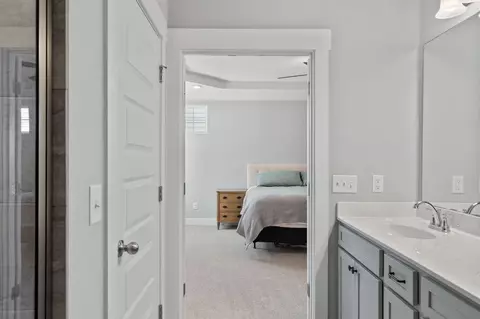 Entry Way - 1470 Cotillion Dr, Murfreesboro, TN 37128 photo 6 of 6