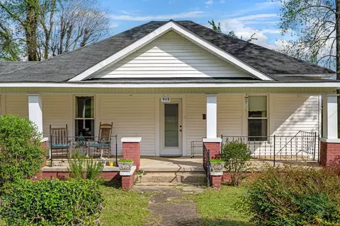 913 Elm Ave, South Pittsburg, TN 37380