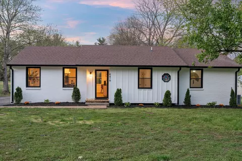 8470 Burleson Ln, Murfreesboro, TN 37129