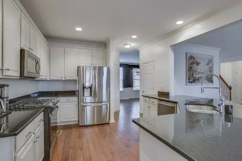 Kitchen - 710 Crestmark Dr, Mount Juliet, TN 37122 photo 5 of 5