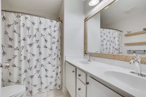 Bath - 710 Crestmark Dr, Mount Juliet, TN 37122 photo 2 of 11