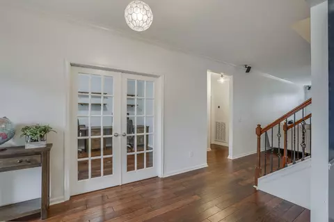 Entry Way - 710 Crestmark Dr, Mount Juliet, TN 37122 photo 2 of 6