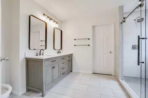 Bath - 710 Crestmark Dr, Mount Juliet, TN 37122 photo 4 of 11