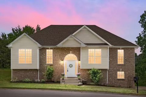 137 Coniston Dr, Clarksville, TN 37040